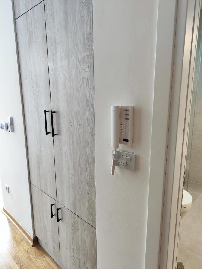Apartamento Zvezdara Blue Star Belgrado Exterior foto