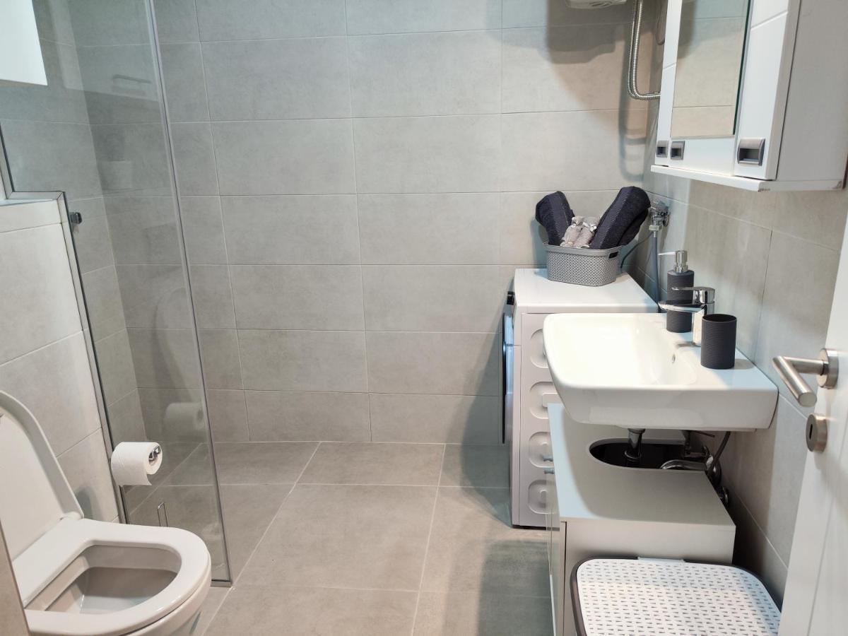 Apartamento Zvezdara Blue Star Belgrado Exterior foto