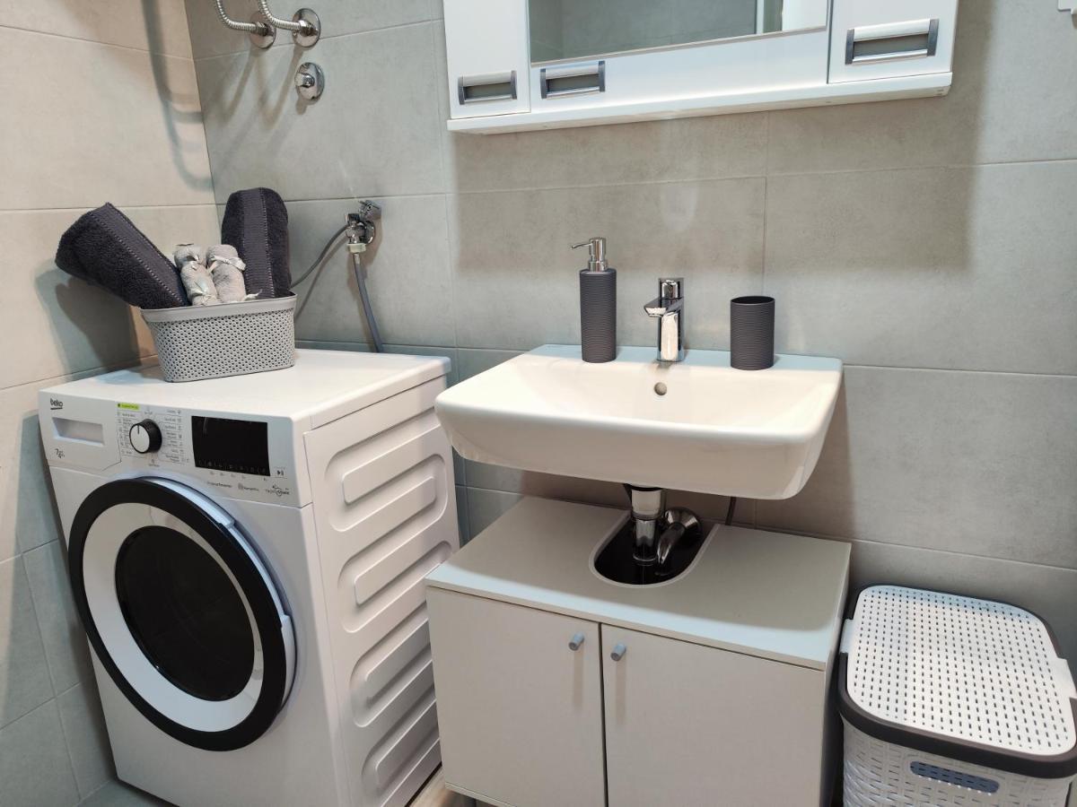 Apartamento Zvezdara Blue Star Belgrado Exterior foto