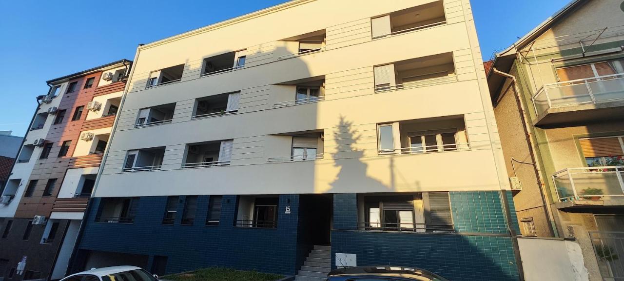 Apartamento Zvezdara Blue Star Belgrado Exterior foto